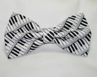 Piano Player Bow Tie, Black & White Piano Keys, Musical bow tie, Pre-tied Bow tie, Recitals, Bow ties for Men, Boys bow tie, Girls Hair Bow