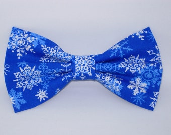 Christmas Bow Tie | White Snowflakes on Blue Bow tie | Pre-tied Bow tie | Christmas Party | Bow ties for Men | Boys bow tie | Girls Hair Bow