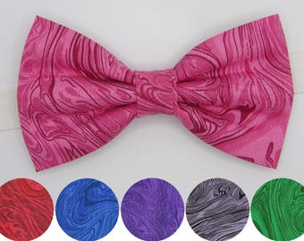 Marmeren vlinderdas, abstract ontwerp, roze, blauw, rood, paars, groen, grijs, voorgebonden, heren, jongens, meisjeshaarspeld