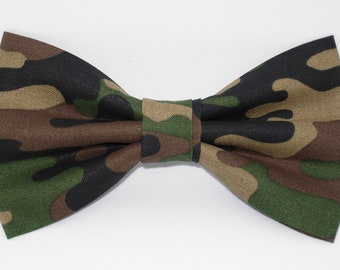 Camo Bow Tie, Deep Woods Brown & Green Army Camo, Pre-tied Bow tie, Veterans, Military Wedding, Bow tie for Men, Boy Bow tie, Girls Hair Bow