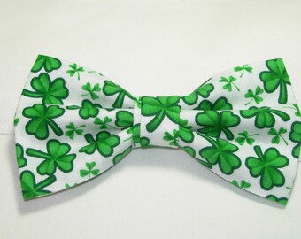 Green Clovers on White Pre-tied Bow Tie | Shamrock bow ties | St Patrick's Day bow ties | Green bow ties | White ties | bow ties for boys