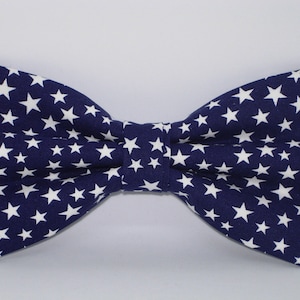 Star Bow Tie, White Stars on Navy Blue, Pre-tied Bow tie, Astronomy, Patriotic Bow tie, Bow Ties for men, Boys Bow tie, Girls Hair Bow