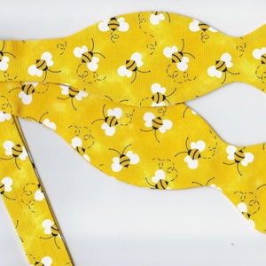 Pajarita de abeja, Abejas melíferas sobre fondo amarillo, Abejorros, Autoanudada, Preanudada, Pajarita para hombre, Pajarita para niño, Lazo para el cabello de niña, Apiario, Pajarita de jardinero