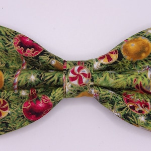 Christmas Bow tie, Christmas Tree Ornaments, Pre-tied Bow tie, Gingerbread, Candy Canes, Bow ties for Men, Boys bow tie, Girls Hair Bow