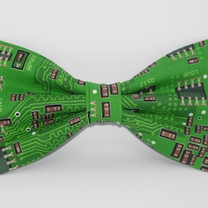 Computer Bow tie, Circuit Board with Resistors, Pre-Tied Bow tie, Bow ties for Men, Boys bow ties, Girls Hair Bow, Techie, Geek, Science