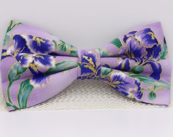 Pajarita de lavanda, flores violetas con hojas verde salvia y dorado metálico, pajarita preatada, pajaritas para hombres, pajaritas para niños, lazos para el cabello para niñas