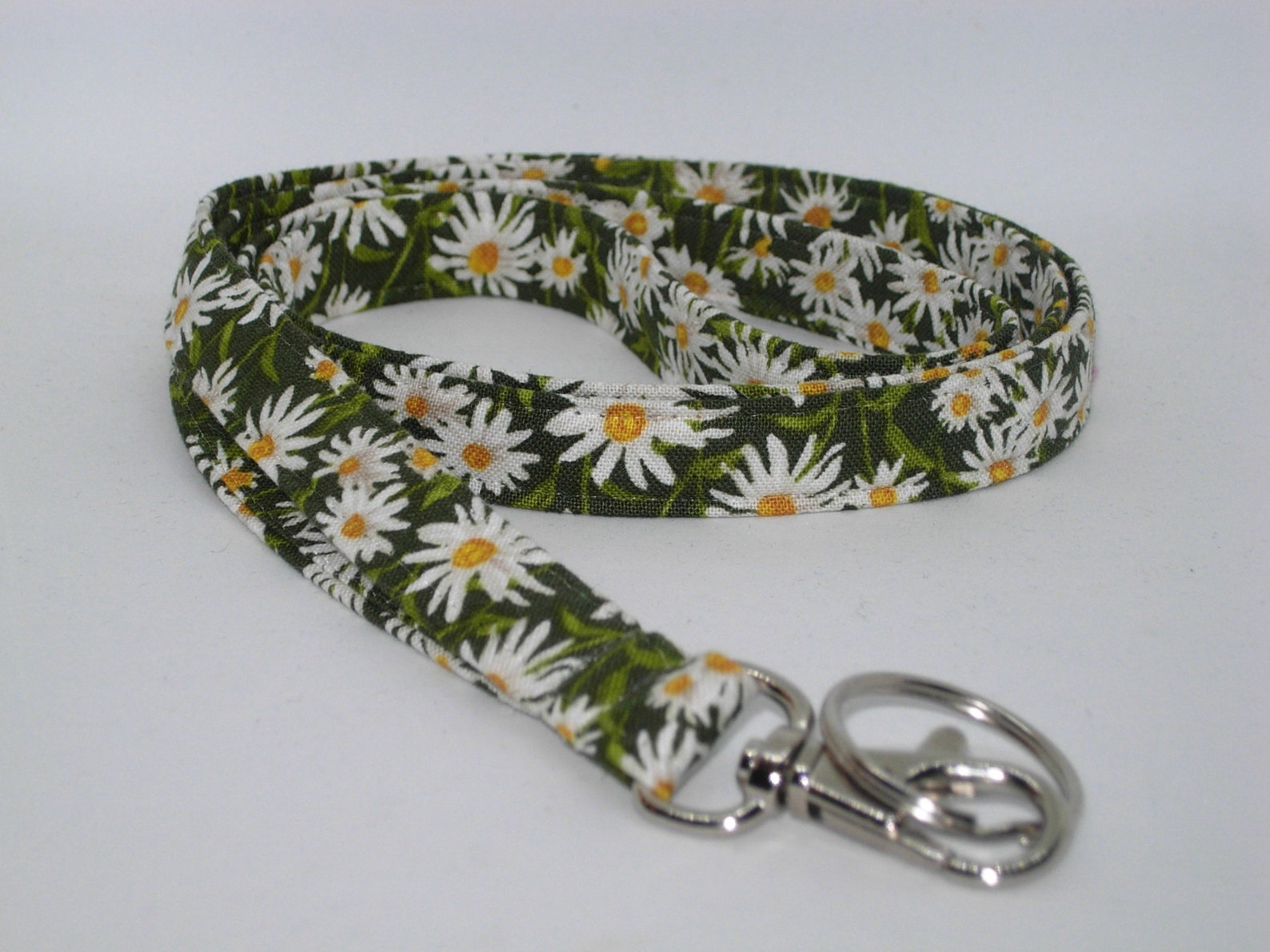 Daisy Lanyard White Daisies on Dark Green Spring Lanyard Etsy