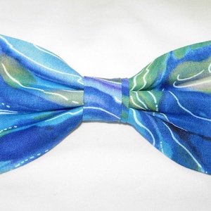 Arctic Sea Blue Bow Tie, Abstract Ocean Currents, Pre-tied Bow tie, Bow ties for Men, Boys Bow tie, Girls Hair Bow, Blue Nautical Bow tie