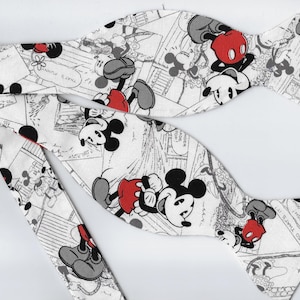 Mickey Mouse Bow Tie, Mickey Mouse on White, Vintage Disney Birthday Party, Self-tie or Pre-tied, Mens Bow tie, Boys Bow tie, Girls Hair Bow