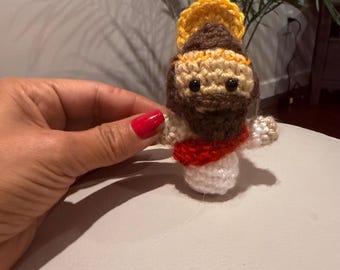 Jesús a crochet con corona de espinas