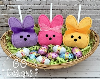 Marshmallow Bunny Lollipop Wrap in the hoop machine embroidery design