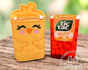 Chicken Candy Cozy in the hoop machine embroidery design