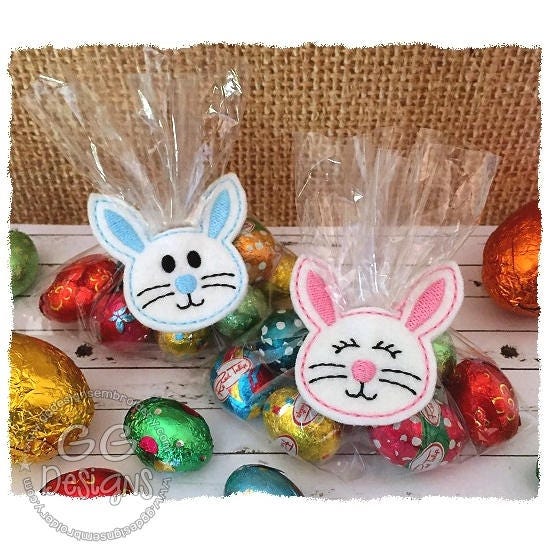 Bunny Treat Bag Topper in the hoop machine embroidery design