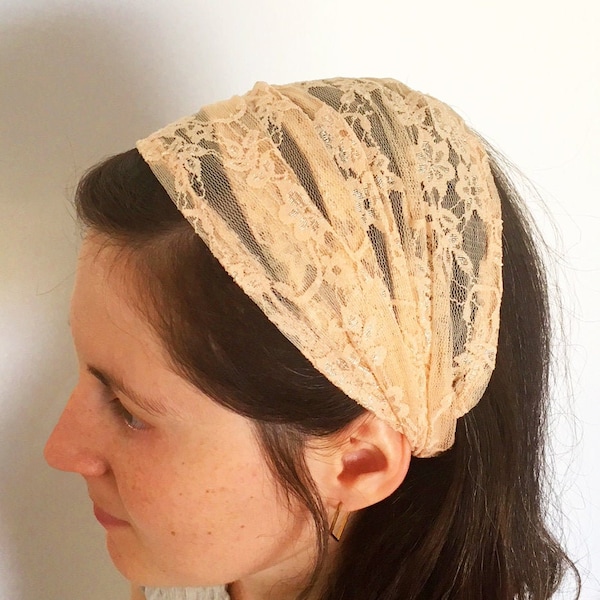 Headcovering, Peach floral lace headcovering, Peach lace Tichel headband, Modestheadcover for prayer, Holiday shabbat jewsih headcoverings