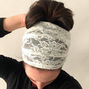 Ivory Lace Tichel Headcovering – Comfy Fancy Jewish Headscarf, Elegant Tichel Headband for Women, Modest Lace Hair Wrap