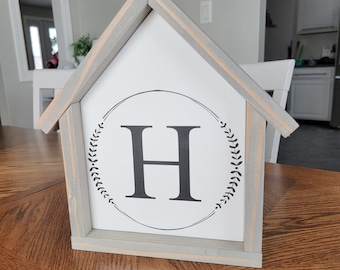 Last Initial Wood Sign, Monogram Wood Sign, House shaped sign, Shelf Sitter, Entryway Decor, Farmhouse Sign, Living Room SIgn, Mini Sign