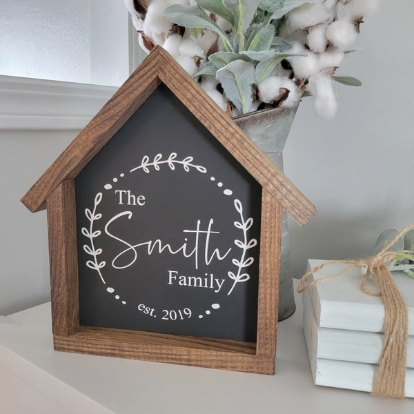 Last Name Wood Sign, Family Name Wood Sign, House shaped sign, Shelf Sitter, Entryway Decor, Farmhouse Sign, Living Room SIgn, Mini Sign