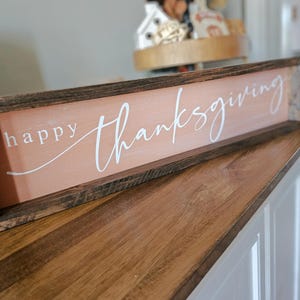Cartello Decorativo In Legno Happy Thanksgiving – 30x13 Cm Con Corda, Zucca E Tacchino, Per Decorazioni Autunnali Di Portico, Ingresso E Casa - 2