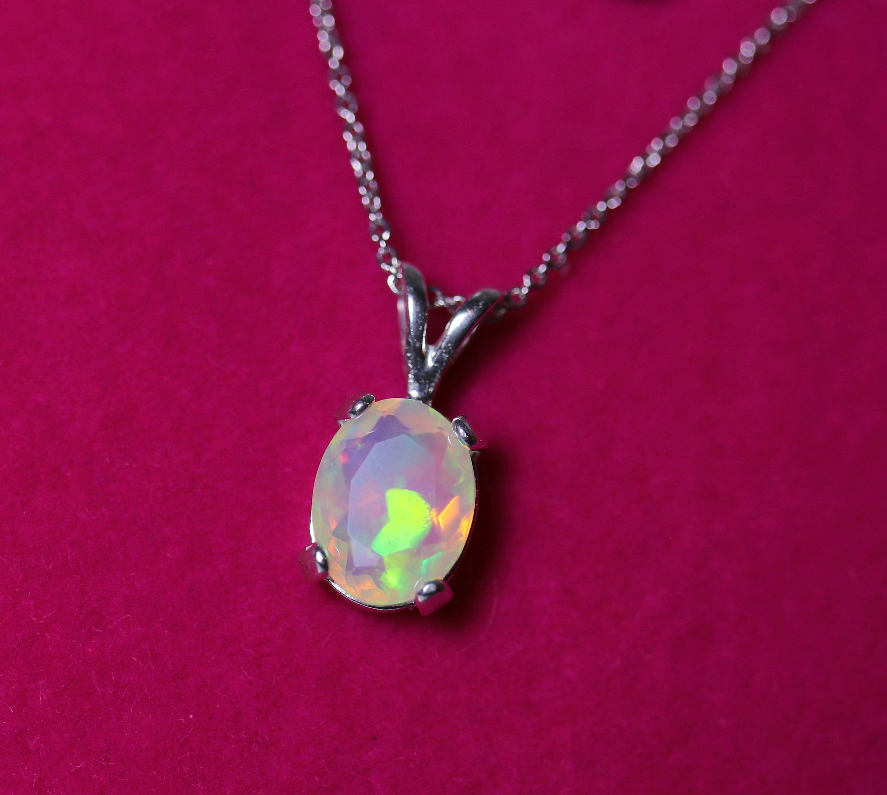 Delicate Round Opal /& 925 Sterling Silver Necklace Pendant Colourful Gift