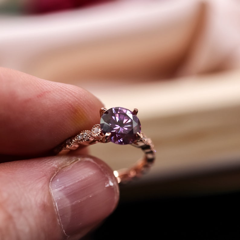Purple Moissanite Engagement Ring Art Deco Solid Gold Wedding Ring set Diamond bridal ring set in 14k rose gold vintage style, imagen 8