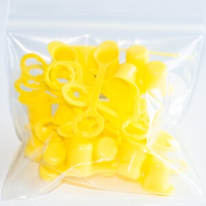 Set of 20 Yellow Straw Caps Free Shipping image 1