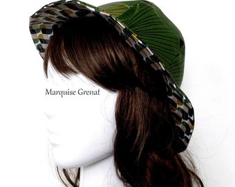 Women's rain hat reversible cotton coated green foliage and graphic pop