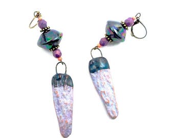 Boucles d'oreilles dormeuses créateur bohèmes céramique bleu pétrole mauve violet saumon