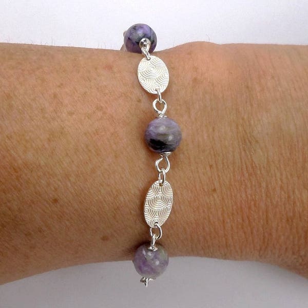 Bracelet en argent perles en charoïte pierre de gemme violet mauve