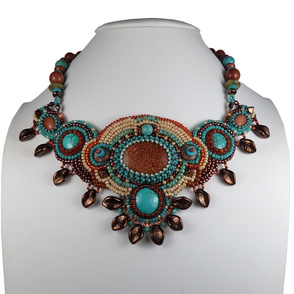 Collier brodé créateur plastron marron, turquoise, ethnique pierres de gemme, verre, cuir