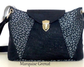 Bolso de hombro de diseño en lujoso tejido jacquard de corcho azul medianoche y gotas plateadas