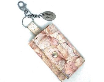 Keychain case and card holder in ecru pink blue floral cork