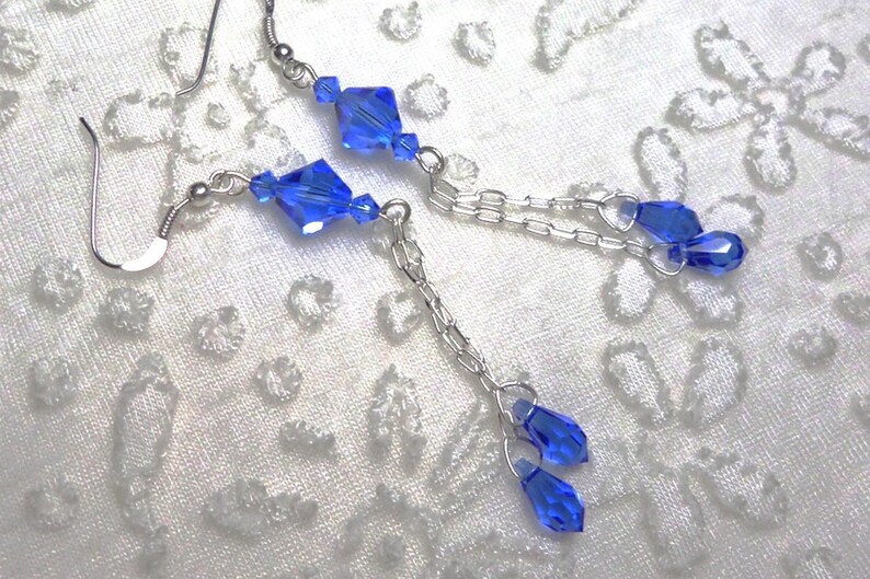 Swarovsi modern chic glamorous sapphire blue earrings crystal drops earrings