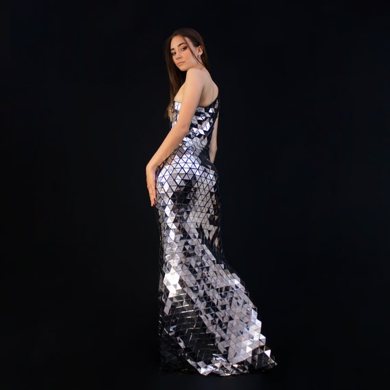 ＭＭ6 Silver mirrored one-shoulder dress MM6 Maison Margiela Metallic Asymmetric Disco Dress - Silver