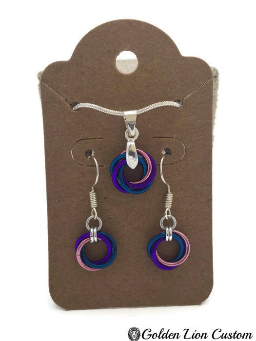 discreet bisexual jewelry Bare and naked ladies