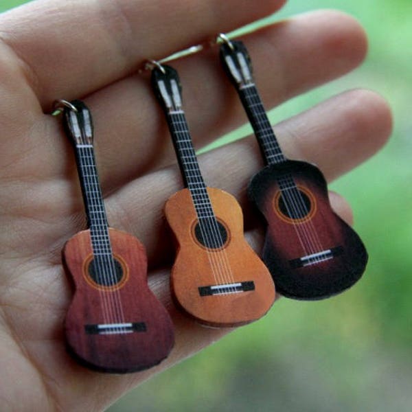 Pendientes clásicos de la guitarra, pendientes para el músico, joyería de la guitarra, guitarras miniatura, regalo para el guitarrista