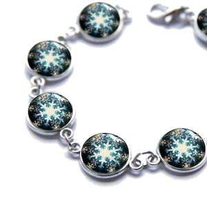 Snowflake bracelet, Christmas bracelet, Christmas Pattern, Christmas gift, Winter bracelet, vintage bracelet, winter mandala, blue and white
