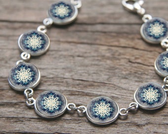 Vintage Snowflake bracelet, Christmas bracelet, Snowflake jewelry, Vintage bracelet, Christmas gift, Winter bracelet, winter jewelry, blue