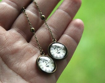 Clock Earrings, Glass Earrings, Retro clock earrings, antique clock earrings, Clock jewelry, New York Clock, clock on a chain