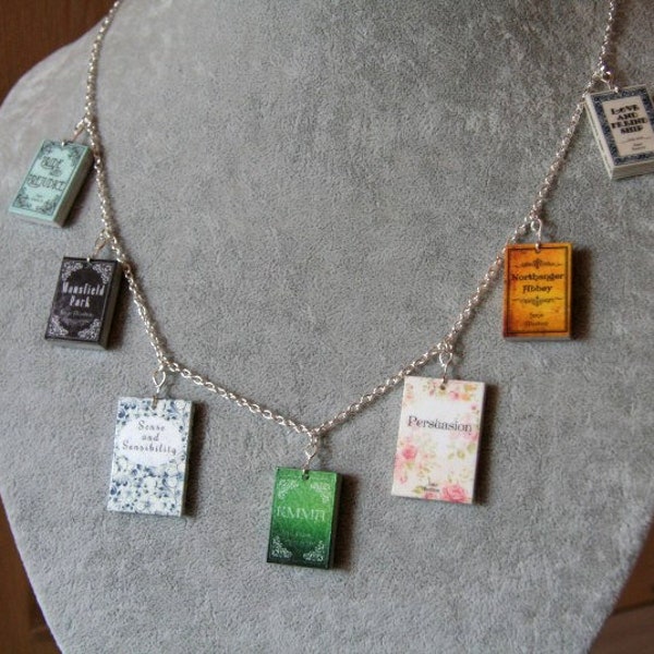 Collier Jane Austen Miniature Books, Pride and Prejudice, Sense and Sensibility, Persuasion, Classic novel necklace, classic book necklace