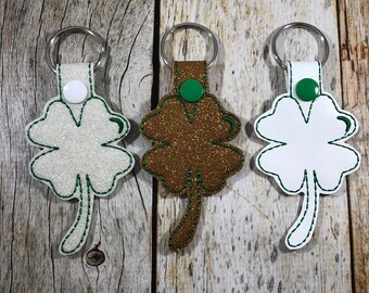 Clover Keychain, Saint Patrick's Day, Irish Pride, Irish Keychain, Irish Gift, Irish Society, Keychain, Four Leaf Clover, Stocking Stuffer