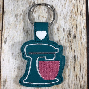 Kitchen Mixer, Kitchen Mixer Keychain, Kitchen Aid Mixer, Baker, Baker Lover Gift, Mothers Day Gift, Chef Gift, Gift for Baker, Keychain image 6