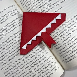 Screaming Letter, Monster Bookmark, Corner Book Mark, Wizard, Magic, Cute, Friend Gift, Stocking Stuffer, Boy Wizard, Small Gift, Christmas