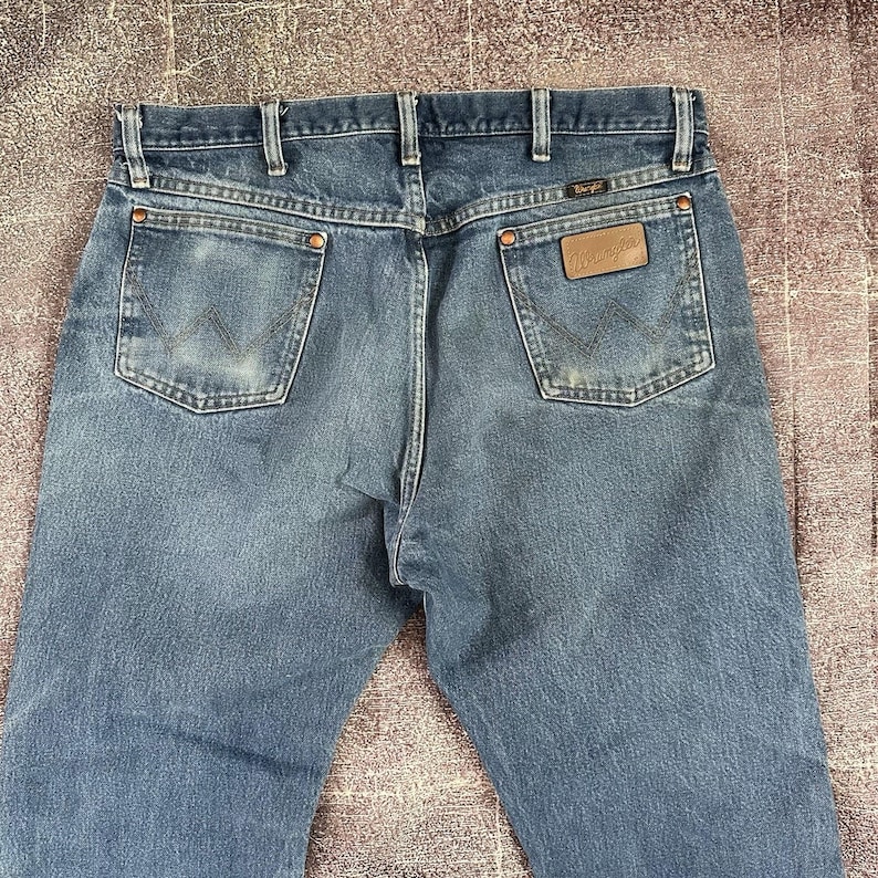 Men's Vintage 90's Wrangler Western Wear Light Blue Denim Work Jeans Sz 36 X 32 image 4