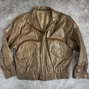 Vintage heren jaren 90 echtes leder bruin Duits leren motorbommenwerperjack maat S: