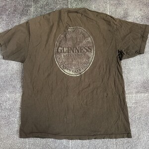 Men's Vintage Y2K Guinness Chocolate Brown Distressed Graphic T Shirt Tee Sz XL image 4