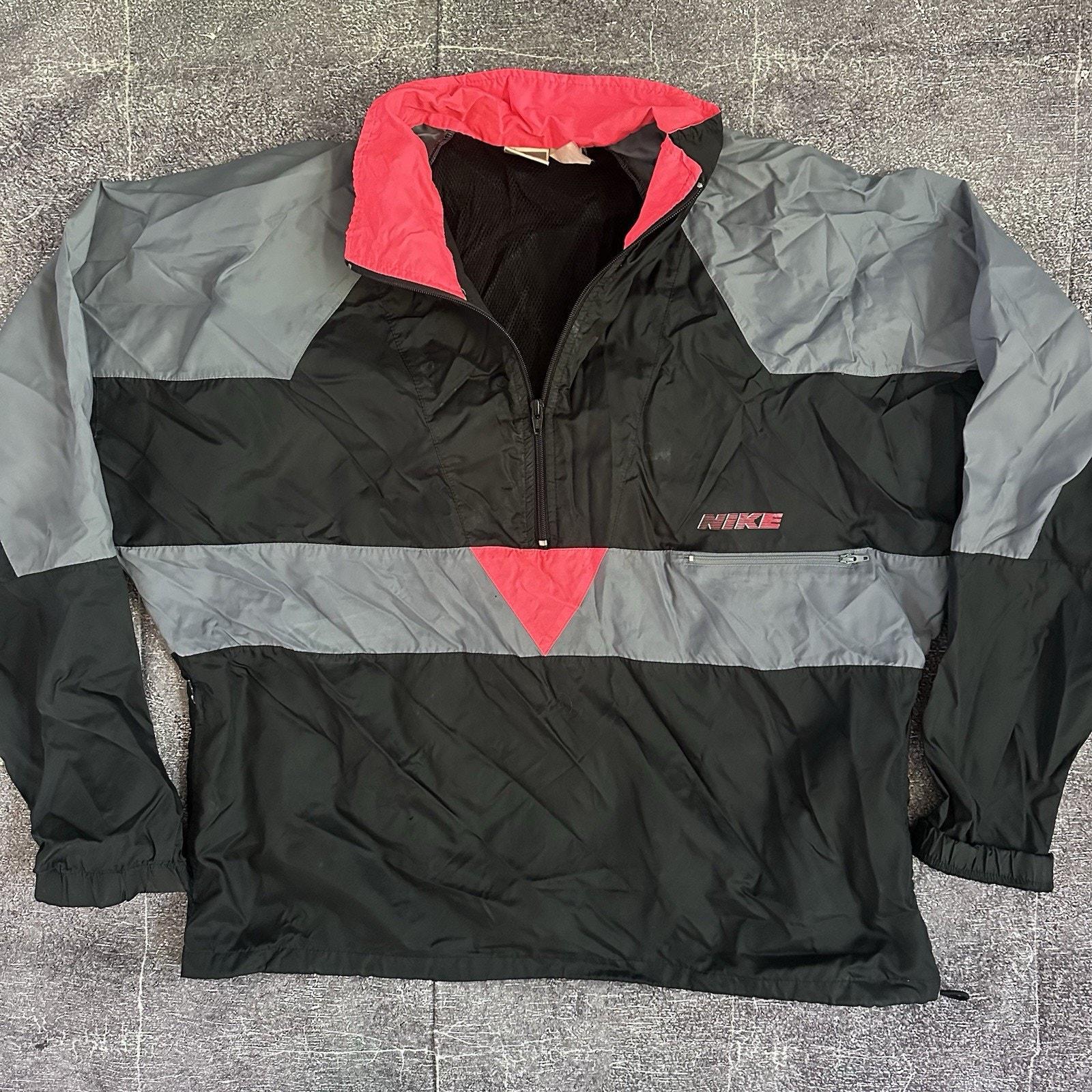 Men's Vintage Nike Gray Tag Black Gray Pink Color Block