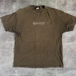 Men's Vintage Y2K Guinness Chocolate Brown Distressed Graphic T Shirt Tee Sz XL image 1