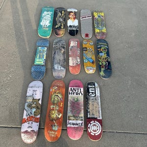 Men's Vintage 90s Y2K Santa Cruz Anti Hero Toy Machine Skateboard