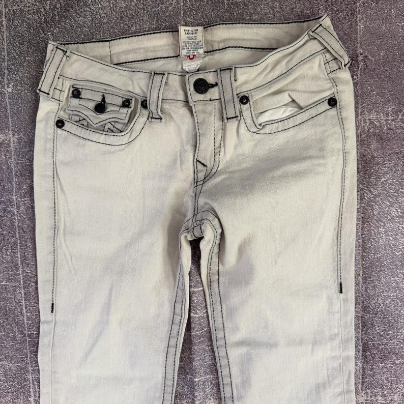 Dam vintage Y2K True Religion USA Billy Boot Cut utsvängda blå jeans storlek 30 x 31 bild 2