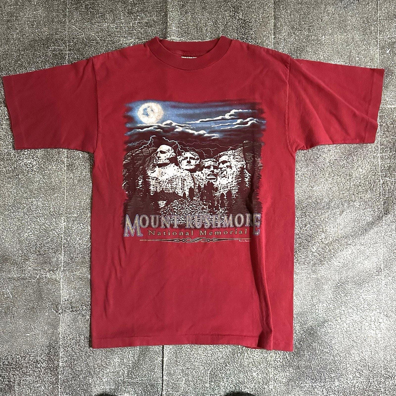 90's USA製PRAIRIE MOUNTAIN ヴィンテージ  Tシャツ M Men's Vintage 90's Prairie Mountain Mount Rushmore Memorial Red T